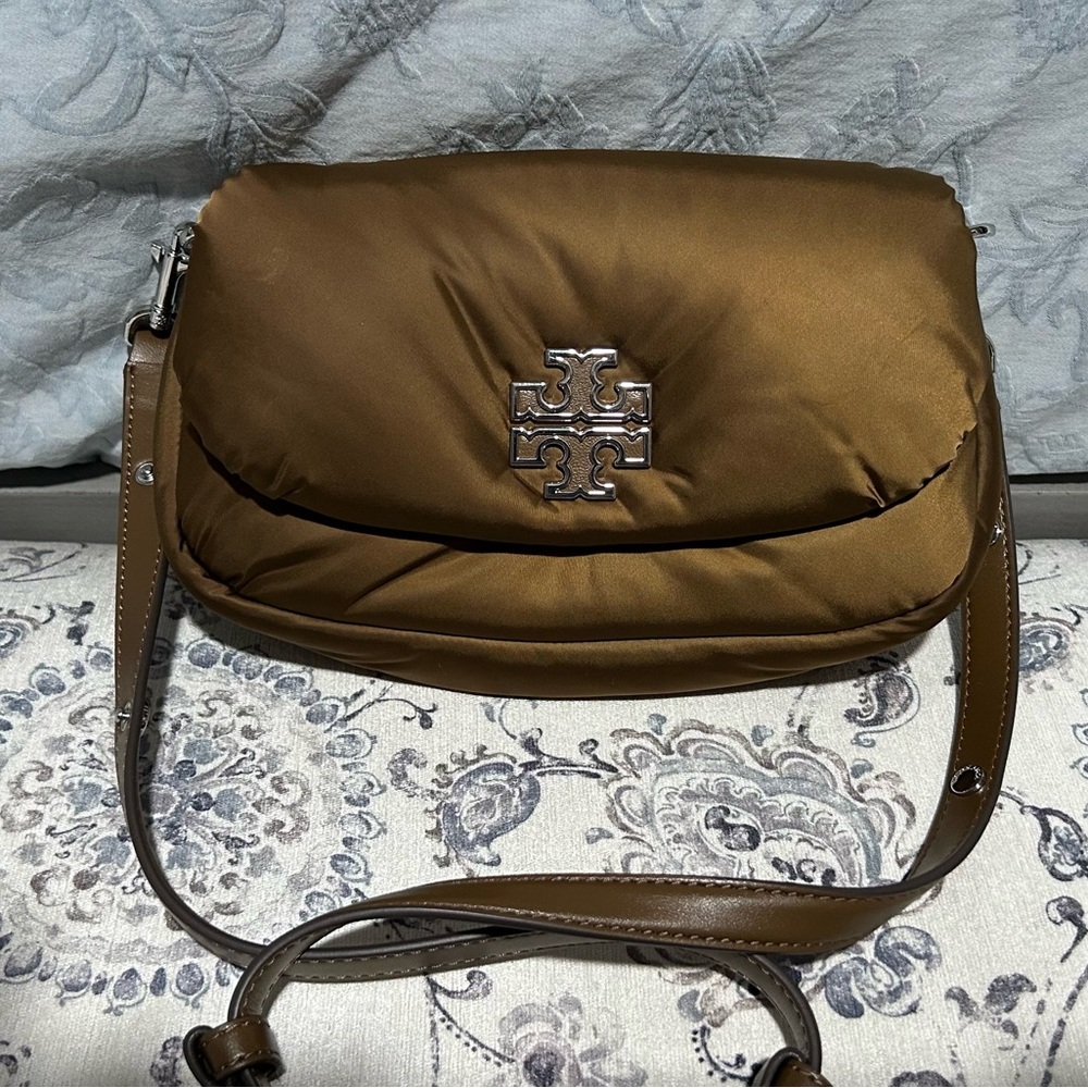 Tory Burch BRITTEN NYLON PUFFY CONVERTIBLE CROSSBODY